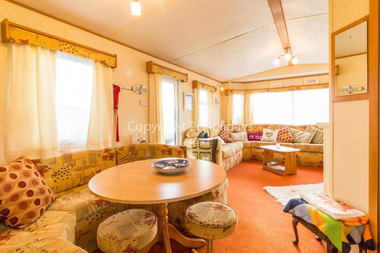 8 Berth Caravan For Hire At Heacham Holiday Park In Norfolk Ref 21024F Hotell Eksteriør bilde