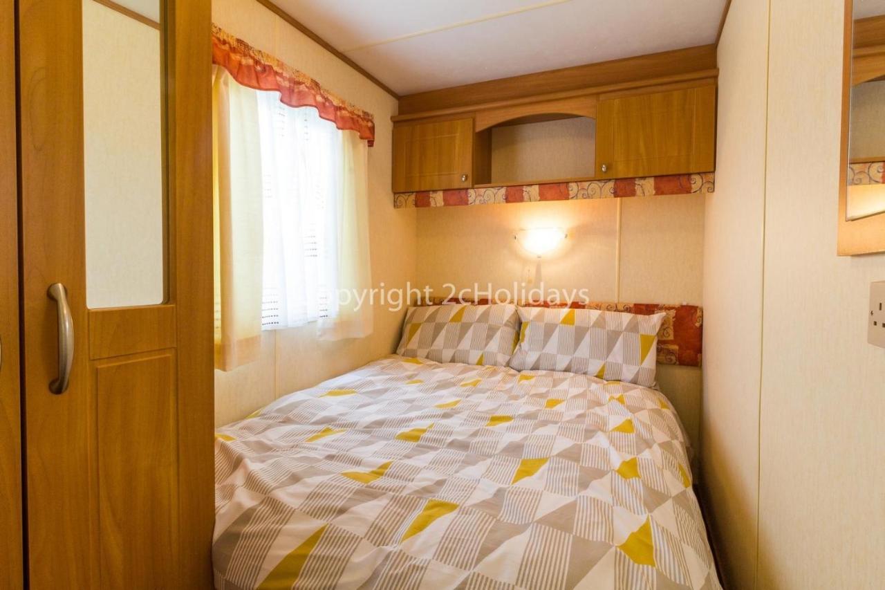 8 Berth Caravan For Hire At Heacham Holiday Park In Norfolk Ref 21024F Hotell Eksteriør bilde